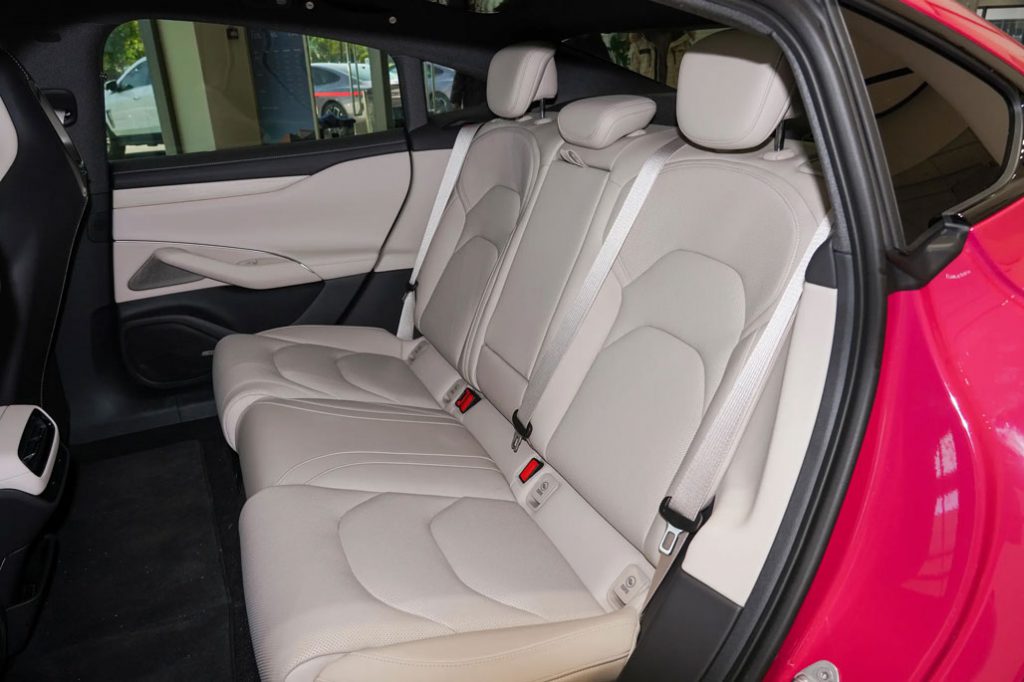 Xiaomi SU72000 kilometers real experience, advantages and disadvantages Xiaomi SU72000 kilometers real experience, advantages and disadvantages